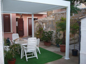  Casa indipendente con ampia veranda  Портопало-Ди-Капо-Пассеро